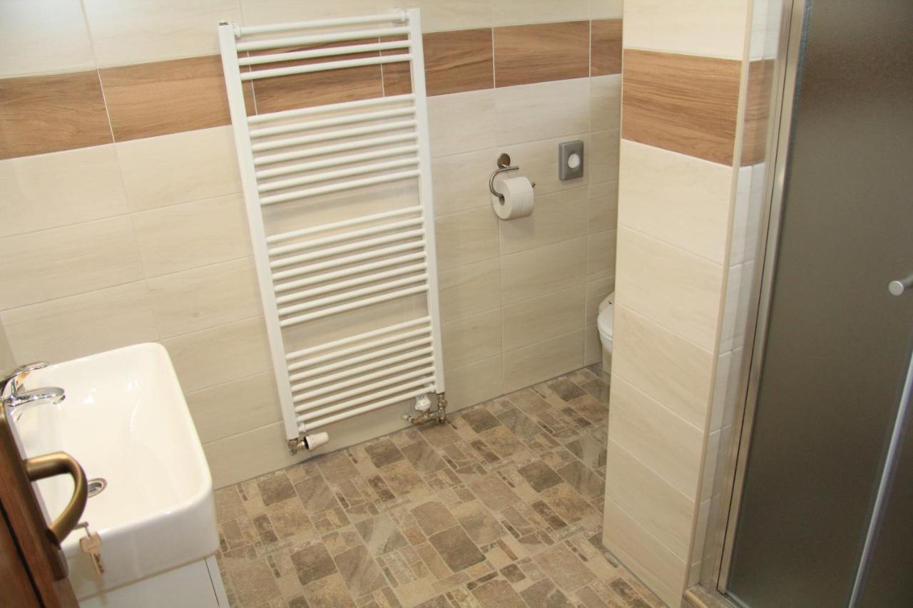 Apartmany Hujer 2 بايموتْسْ المظهر الخارجي الصورة