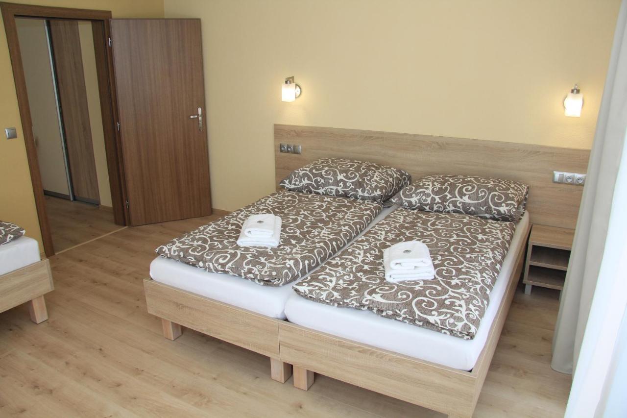Apartmany Hujer 2 بايموتْسْ المظهر الخارجي الصورة